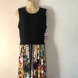 Women’s asymmetrical sleeveless summer floral flowy dress